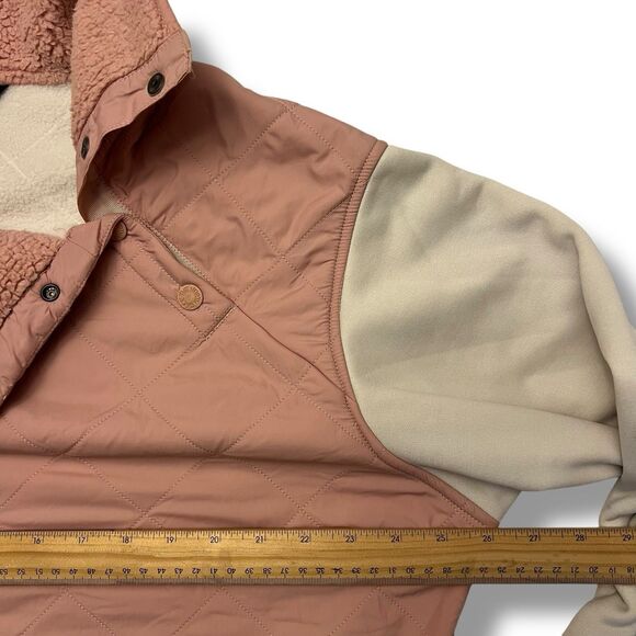 North Face Women's XL Quilted Sweatshirt - Picture 8 of 12